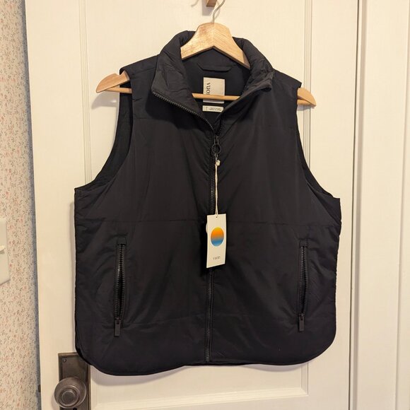 Vuori, Canyon Insulated Vest, NWT, Size M - Picture 3 of 5